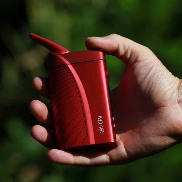 Boundless CFV Vaporizer in hand